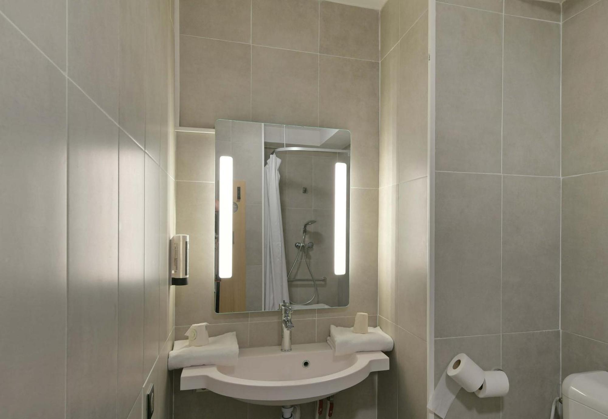 B&B Hotel Le Mans Nord 2 Saint-Saturnin  Esterno foto